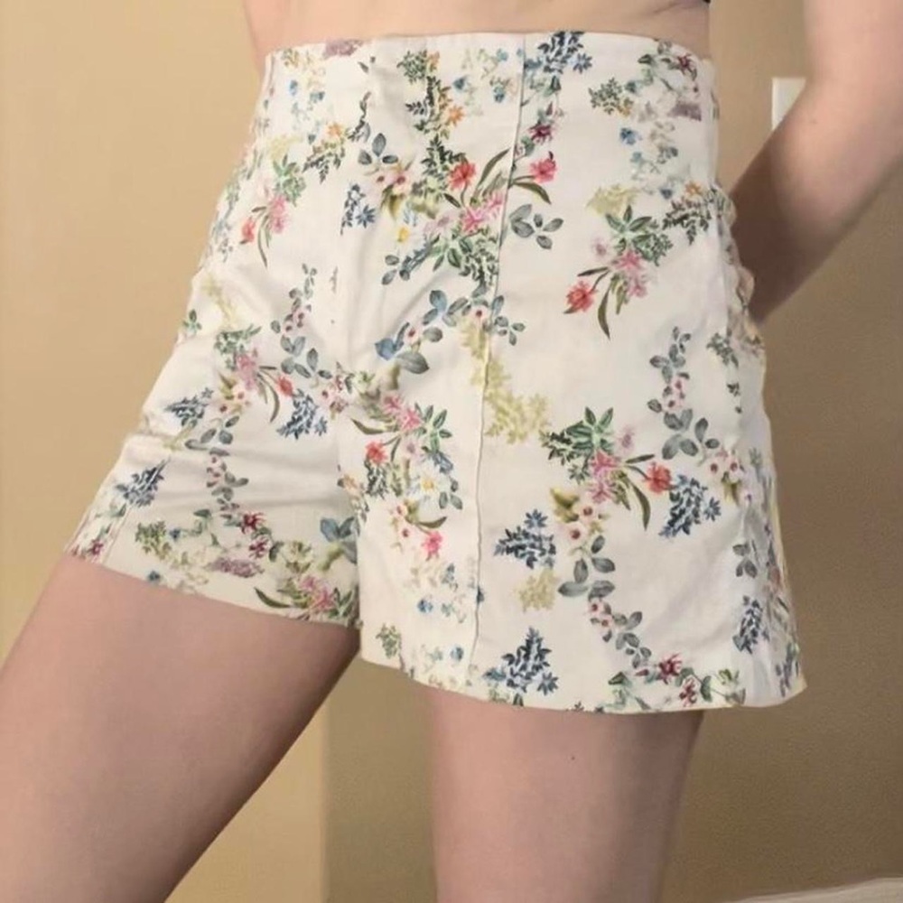 Zara woman floral summer spring high waisted shorts with pleating